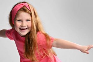 Comment confectionner un bandeau pour cheveux pour son enfant ?