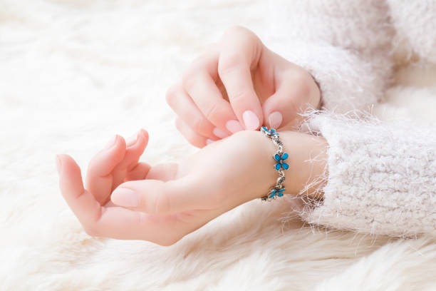 Comment nettoyer un bracelet pour femme ?